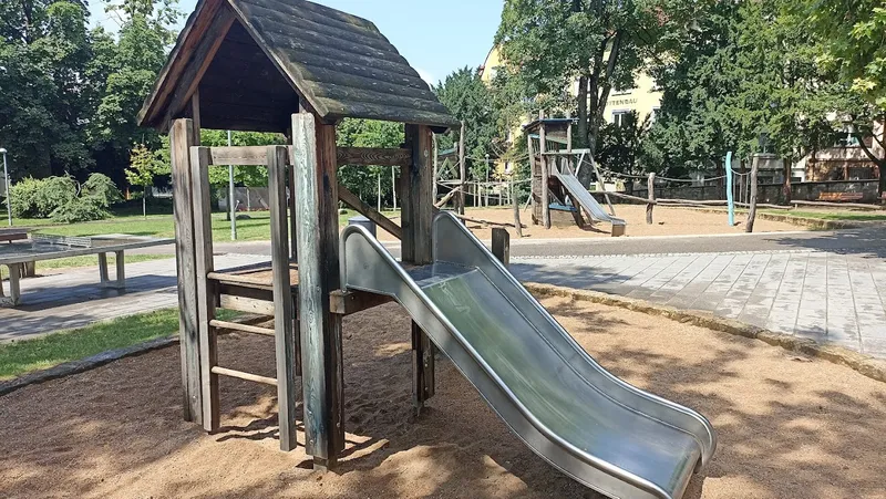 Spielplatz Alter Friedhof Untertürkheim