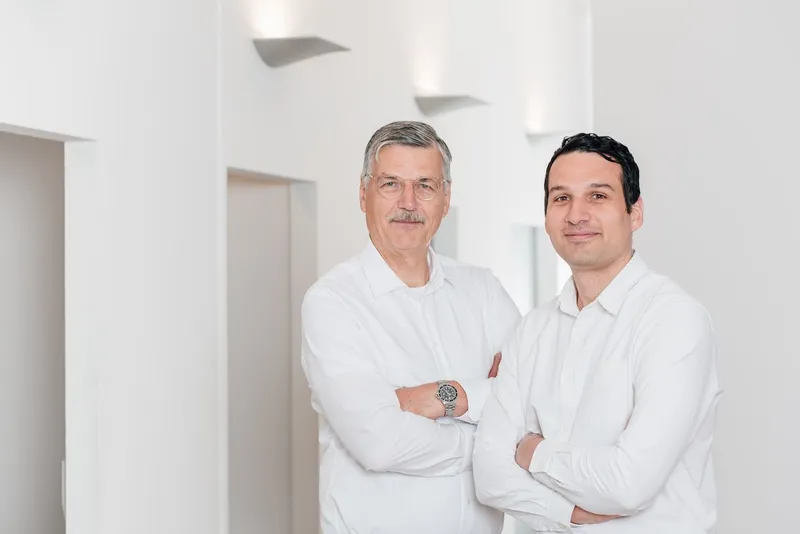 Orthopädie Frankfurt Westend - Dr. med. univ. Dara Emanuel Frömel