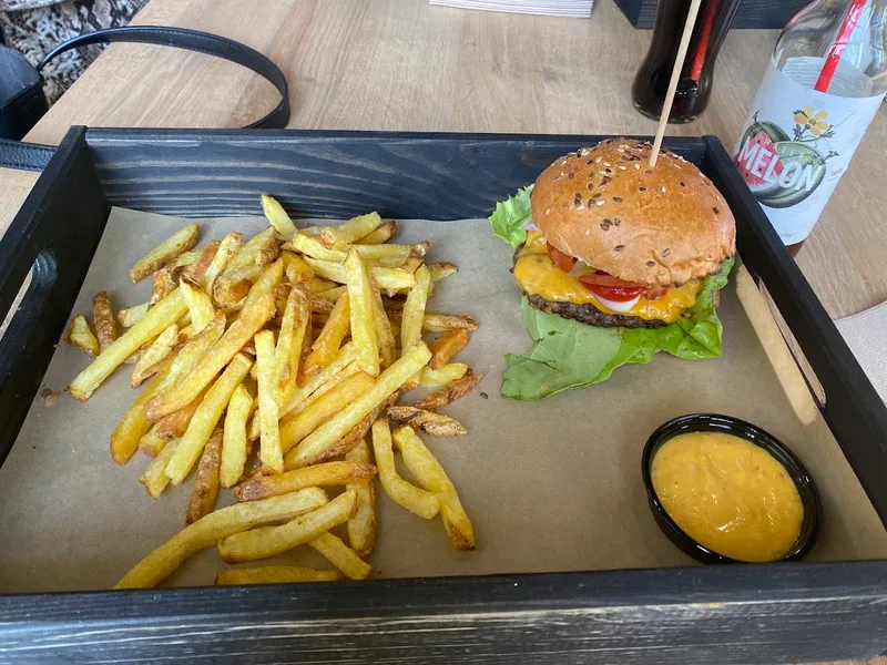 Delicious Burger, Wraps & more
