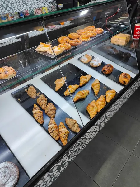 Panaderia J & R