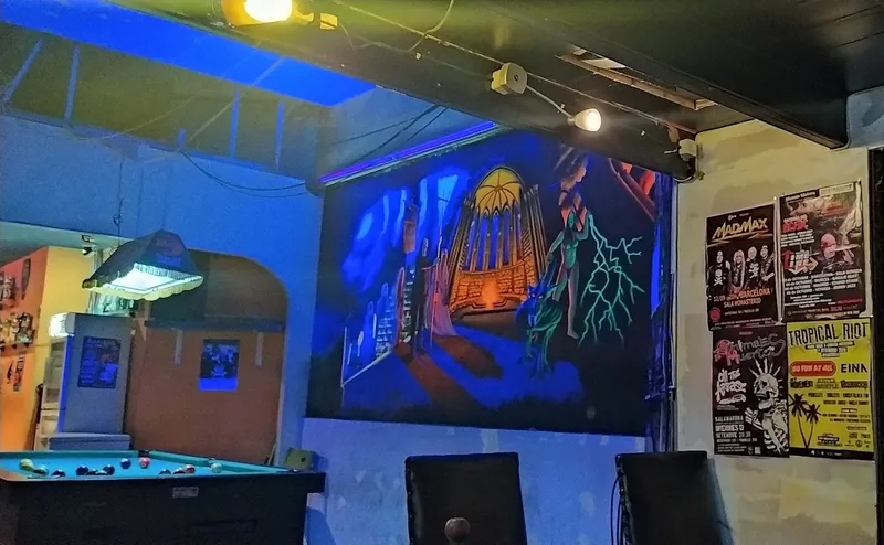 Riff Rock Bar