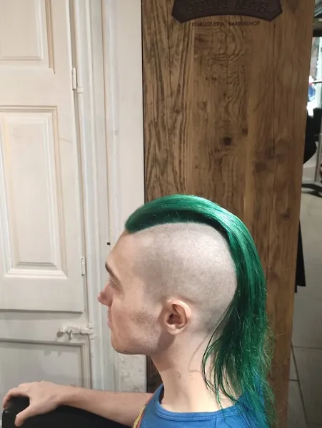 Judit Mas Peluquería - Barbershop