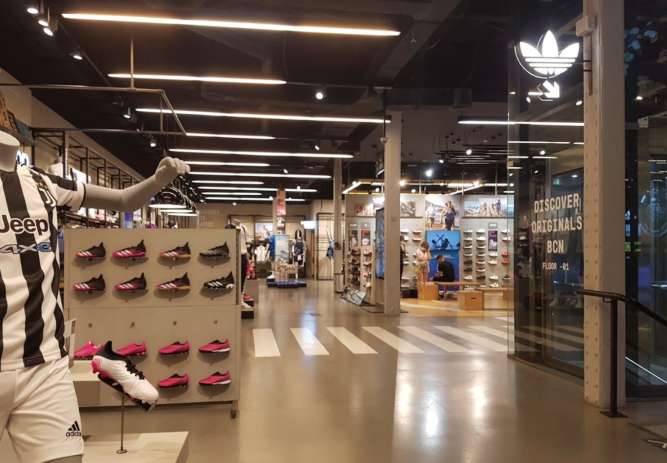 Los 16 tiendas de bambas de Barcelona