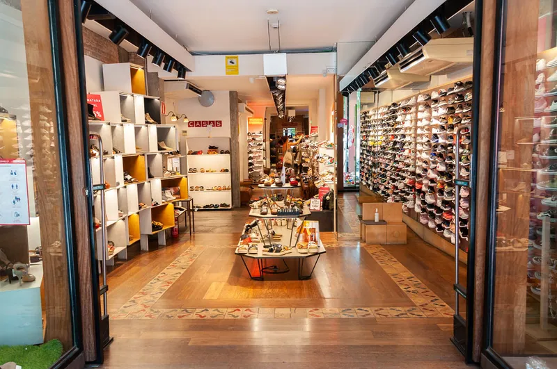 Tienda de zapatos CASAS