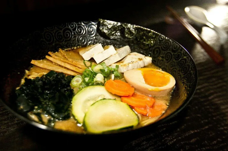 Izakaya: Ramen House
