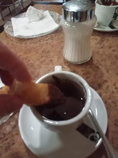 Churros e chocolate