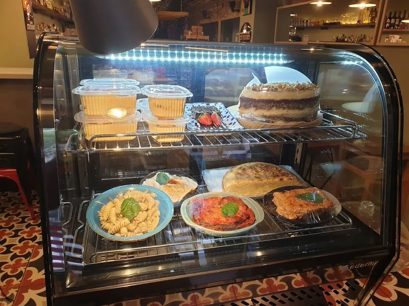 Miss Simona Cafe, Brunch & Tapas