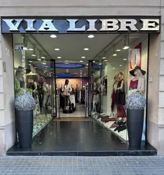 Los 16 tiendas de ropa de Sants Barcelona