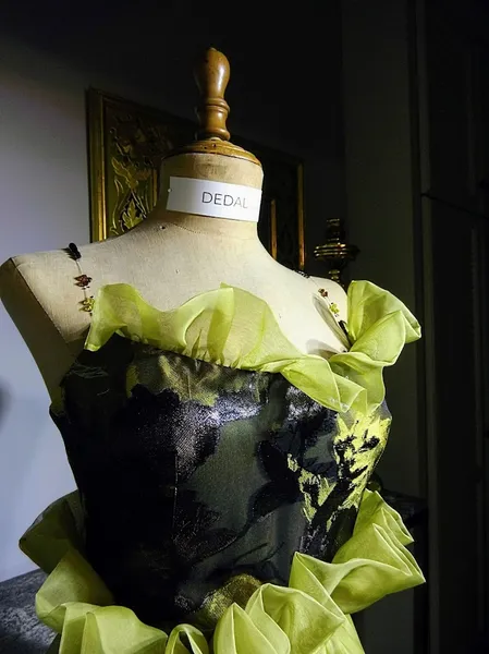 DEDAL ATELIER BARCELONA - Vestidos Fiesta - Invitada - Puesta de largo - Modista