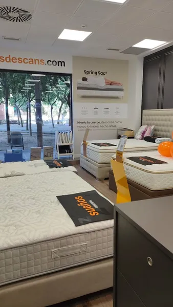 SUEÑOS DESCANS Barcelona, Zona Franca| Tienda de colchones y artículos de descanso