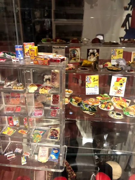 U12 Miniatures