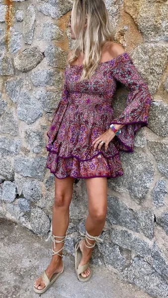 Why Not ? Barcelona. Tienda de Ropa para mujeres modernas. Estilo baggy, street style, denim Style, casual. Complementos.