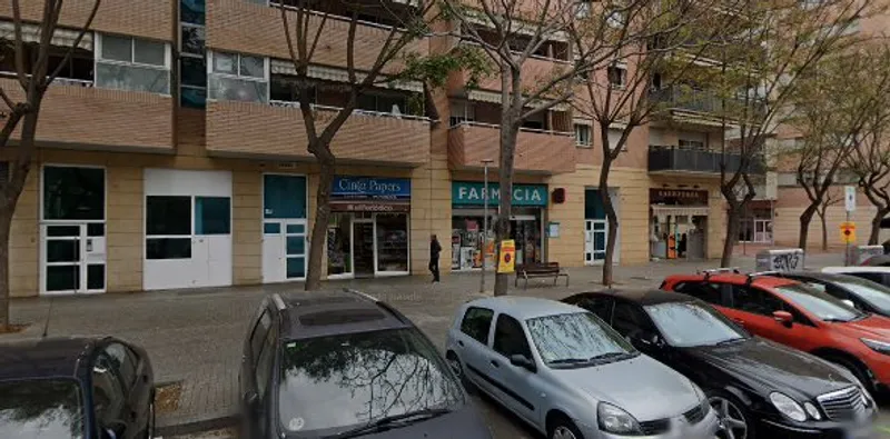Cinca Papers Llibreria Papereria
