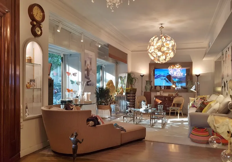 V BCN espacio decoración Barcelona