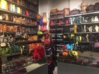 Los mejores 19 tiendas de bolsos de Barcelona