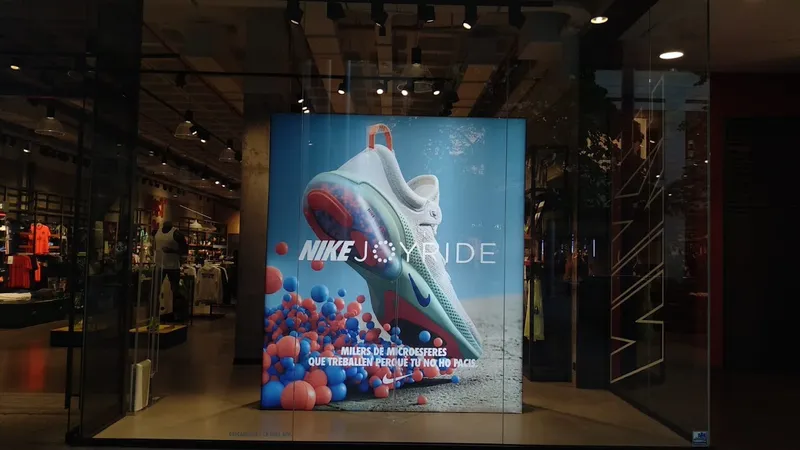 Nike Store Barcelona - La Maquinista