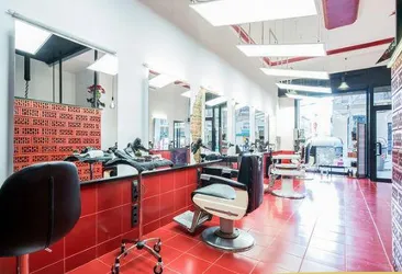 Los 8 salones de belleza de El Poblenou Barcelona