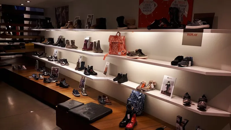 Tienda de Zapatos CASAS