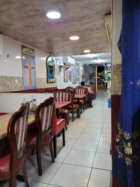 Adil Tandoori Restaurante (Halal)