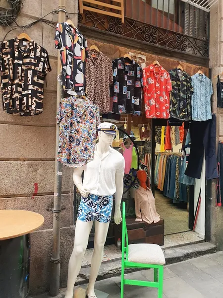 Club 80's Vintage shop