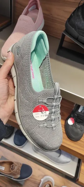 Skechers