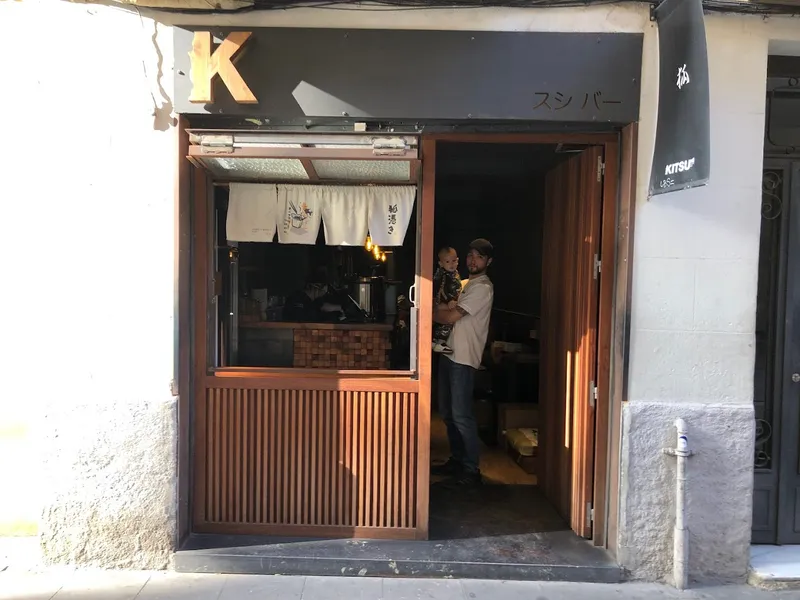 KITSUNE - Restaurante japonés en Barcelona. Sushi a domicilio y para llevar.