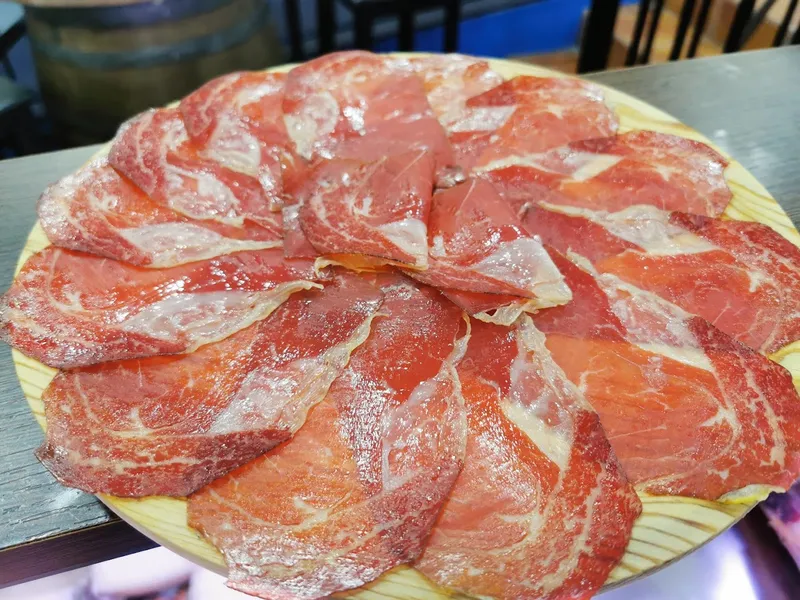 HASTA LOS ANDARES Barcelona (Taberna / Tapas Bar / Jamon/ Spanish Food/ Wine)