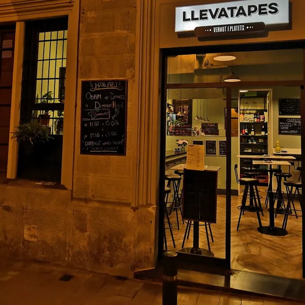 Llevatapes