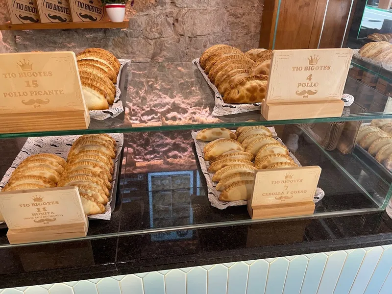 Tio Bigotes Empanadas Sant Antoni