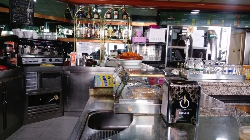 Bar-Cafetería César