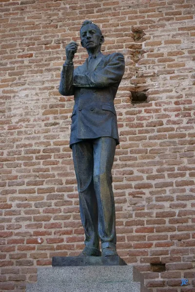 Monumento a Agustín Lara