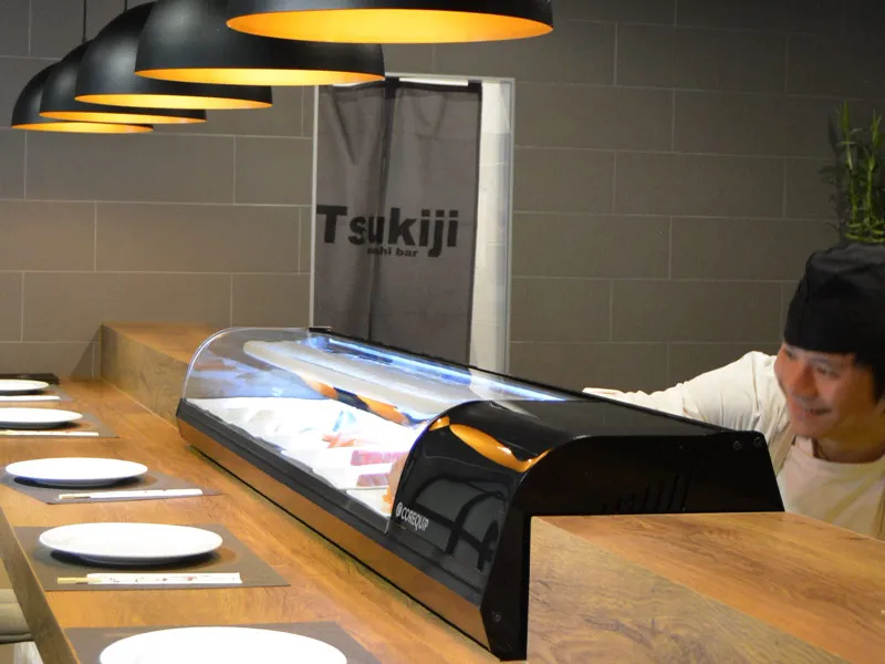 Tsukiji Sushi Bar Restaurante