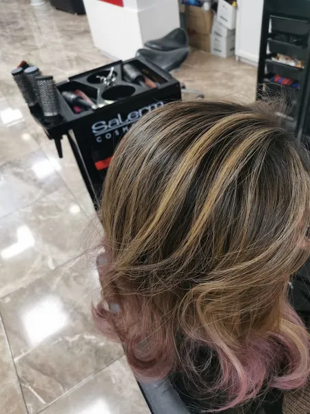 Estrella Peluqueria y Uñas
