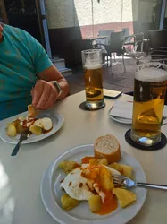 Los mejores 7 Patatas bravas de Entrevías Madrid