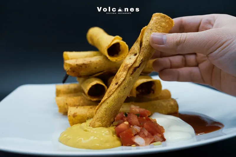 Restaurante Volcanes I Comida nicaragüense Centroamericana