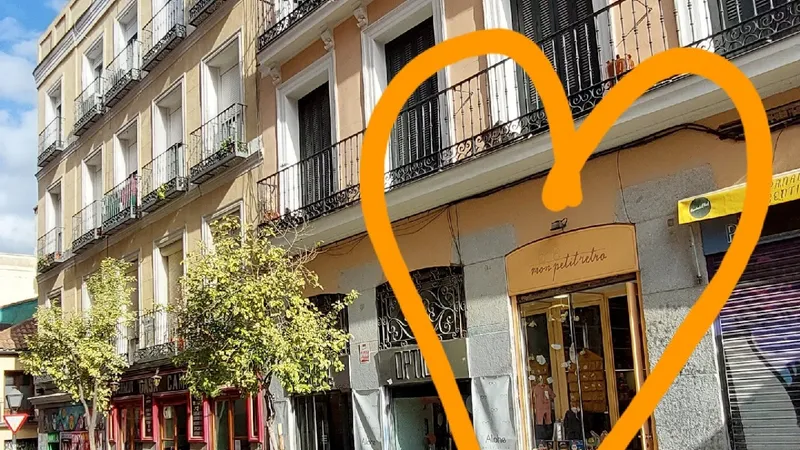 Mon Petit Retro - Ropa, juguetes y decoración para bebés y peques