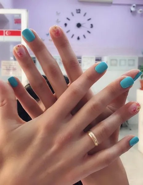 Lisa's Nails & Beauty