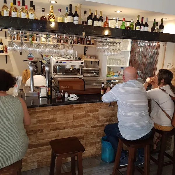 Bar-Cafetería El Reencuentro