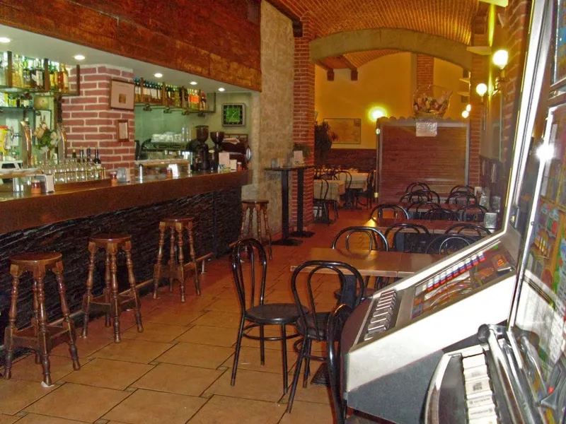Bar Restaurante La Plazuela