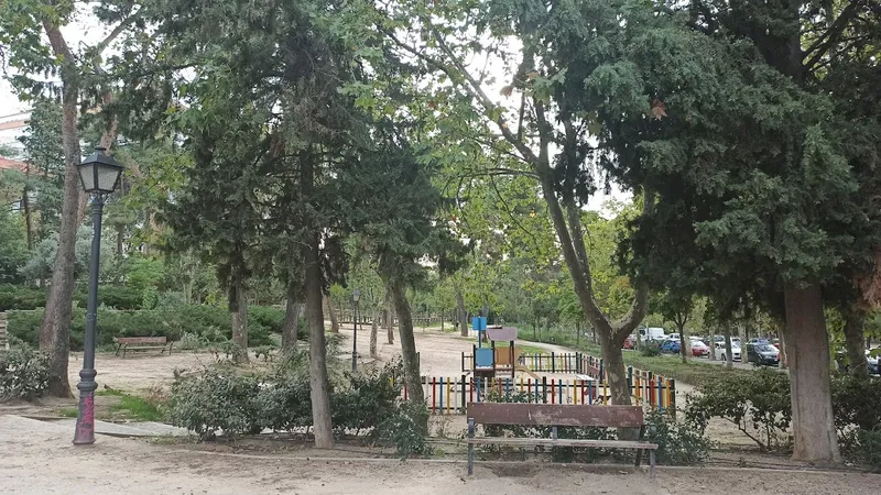 Parque infantil / Parque del Calero - José del Hierro