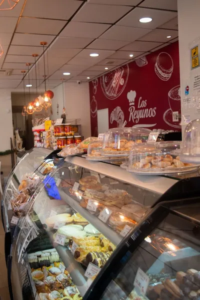 Los Reyunos. Pastelerías, Panaderías, Cafeterías - Sucursal Urquijo