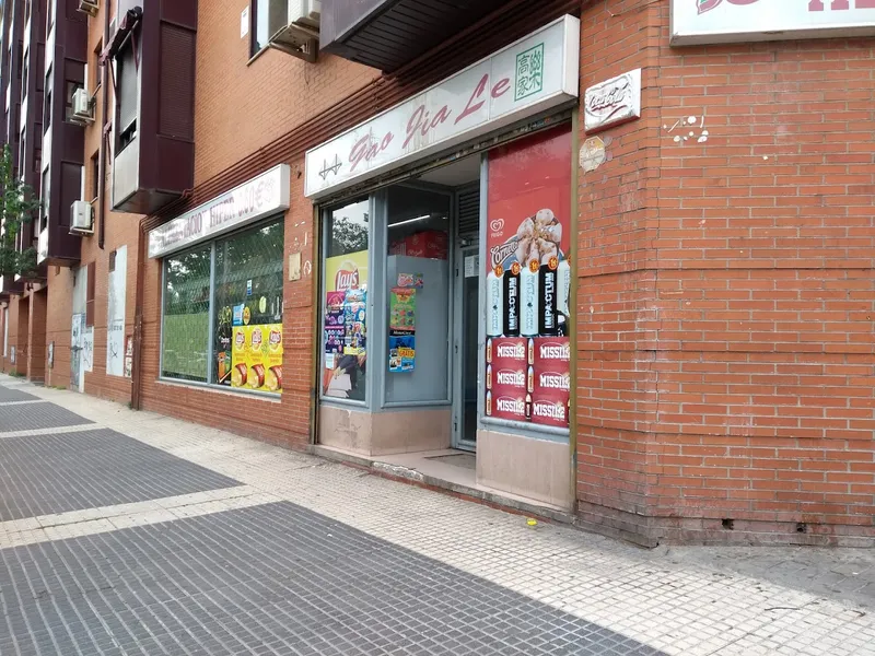 Tienda De Alimentacion Qui Gao