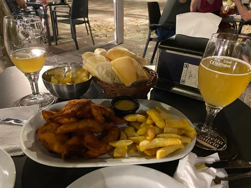 Cafetería Bar Restaurante El Chorrón