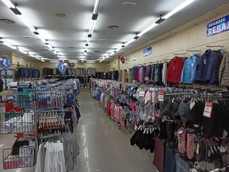 Los 18 tiendas de camisetas de Moscardó Madrid