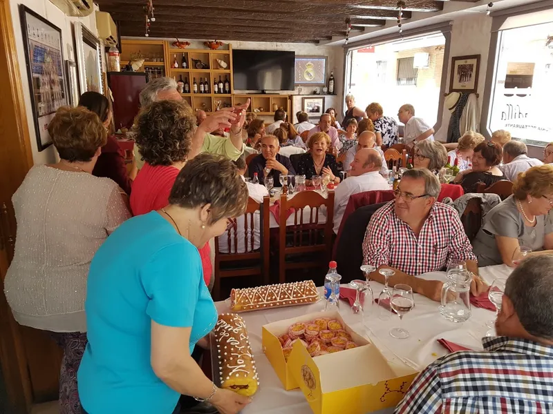 La Celadilla Cafetería - Restaurante