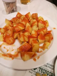 Los mejores 13 Patatas bravas de Pacífico Madrid