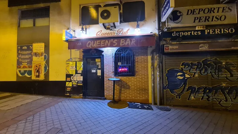 Queen's bar