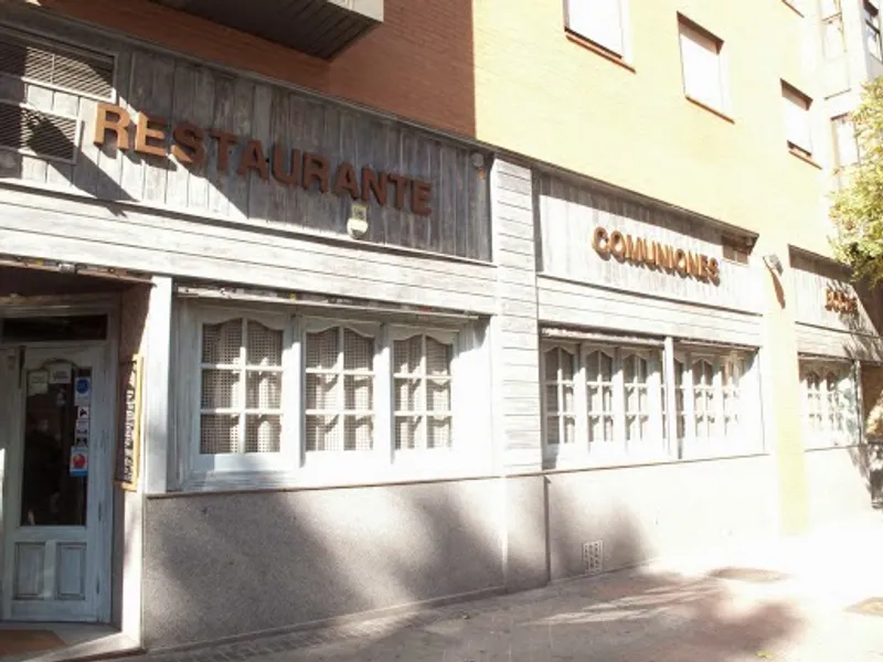 Restaurante - Cafetería El Álamo