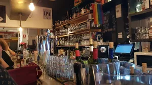 bares con música de Embajadores Madrid