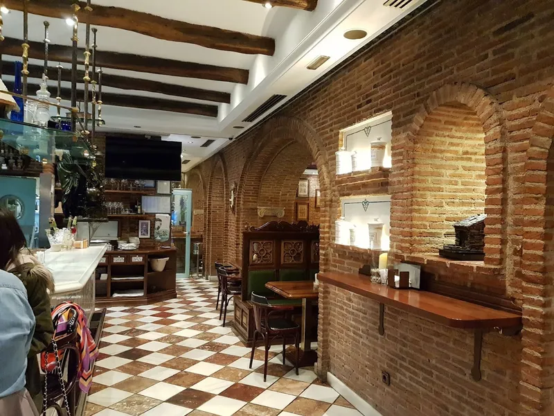 Tasca La Farmacia - Restaurante cerca del Baernabéu